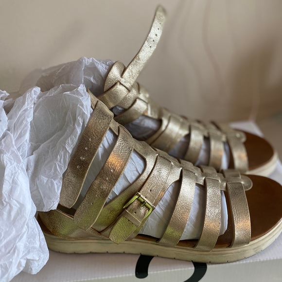 Women’s G by Guess Gold Gladiator Sandal - Picture 2 of 3